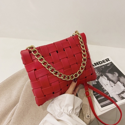 PU BOLSA DE MUJERES TEXTURA Bolsa de mano de tejido 2024 Primavera en la nueva versión coreana de la moda Bolsa de hombro de cadena Bolsa de cuerpo cruzado