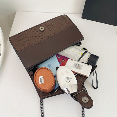 Nuevo bolso de hombro trasero retro tendencia de otoño para mujeres contraste de color bolso de mano