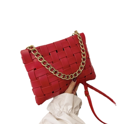 PU BOLSA DE MUJERES TEXTURA Bolsa de mano de tejido 2024 Primavera en la nueva versión coreana de la moda Bolsa de hombro de cadena Bolsa de cuerpo cruzado