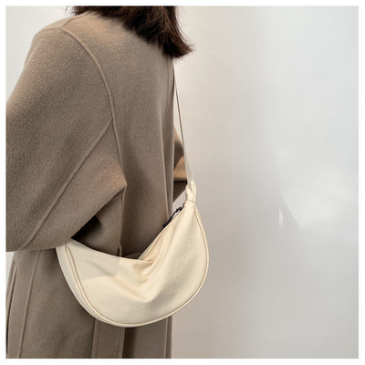 BOLSA DE CROSSBODY de nylon BOLSA de CROSSBODY FEMEÑA 2024 NUEVO DUMPLING LIGHTWEIGHT BOLSA DE BAJO DE LOS ARMOS Todo el hombro BOLSA de lona