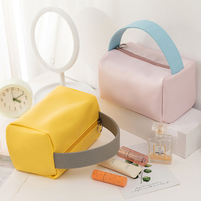 Nuevo maletín de maquillaje portátil de gran capacidad de color dulce maleta de toallas de viaje portátil
