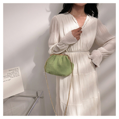 2024 NUEVO RETRO FAIRY SOLID COLOR PEQUEÑO BORSA BLANCA BORSA PERLA de mano de mujer de hilo de red en un simple bolso de cuerpo cruzado