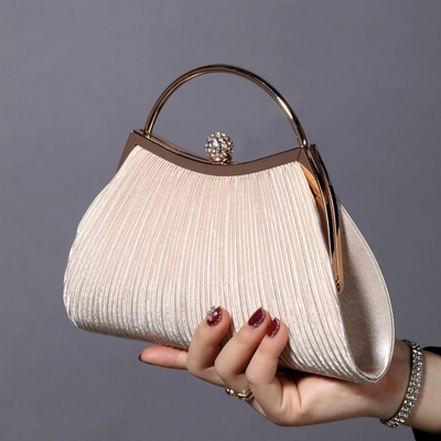 EUROPA Y LOS EEUU RETRO COLOR sólido anillo de mano recubierto moda cerradura cerrada bolsa de comedor cadena bolsa de cuerpo cruzado