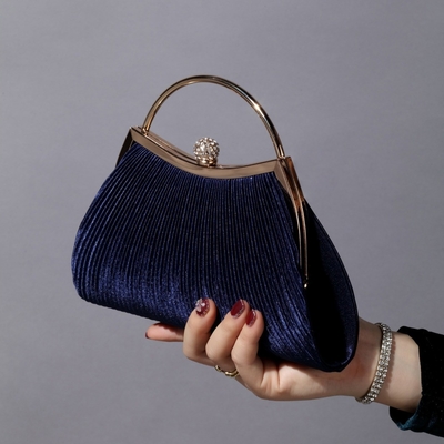 EUROPA Y LOS EEUU RETRO COLOR sólido anillo de mano recubierto moda cerradura cerrada bolsa de comedor cadena bolsa de cuerpo cruzado