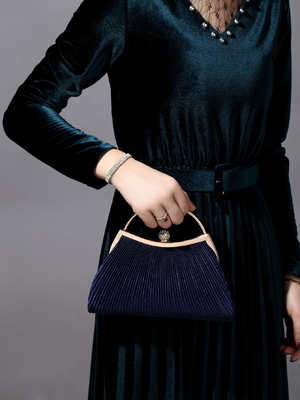 EUROPA Y LOS EEUU RETRO COLOR sólido anillo de mano recubierto moda cerradura cerrada bolsa de comedor cadena bolsa de cuerpo cruzado