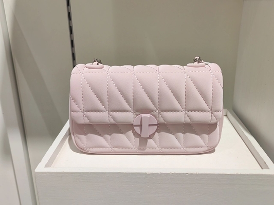 2024 Primavera/Verano NUEVA TEXTURA de alta calidad BOLSA PEQUEÑA FEMEÑANA CENACINA DE DIAMANTE BOLSA de bajo el brazo