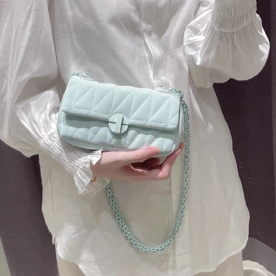 2024 Primavera/Verano NUEVA TEXTURA de alta calidad BOLSA PEQUEÑA FEMEÑANA CENACINA DE DIAMANTE BOLSA de bajo el brazo