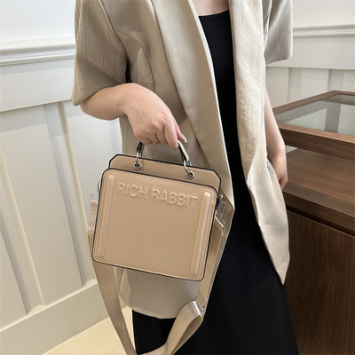 BOLSA SIMPLE DE MODA BOLSA de bolsas de mujer BOLSA de mano de pasajeros BOLSA pequeña cuadrada BOLSA para adultos mayores TEXTURA AMBIENTE