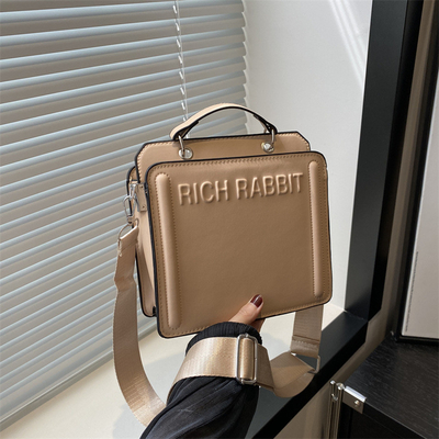 BOLSA SIMPLE DE MODA BOLSA de bolsas de mujer BOLSA de mano de pasajeros BOLSA pequeña cuadrada BOLSA para adultos mayores TEXTURA AMBIENTE