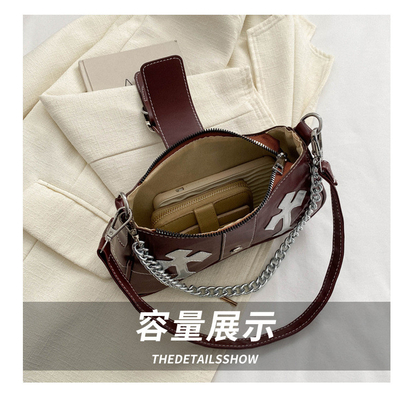 Bolso de alta calidad de ropa interior para mujeres nueva moda de otoño e invierno moda de nicho todo retro cadena de pasajeros hombro y hombro