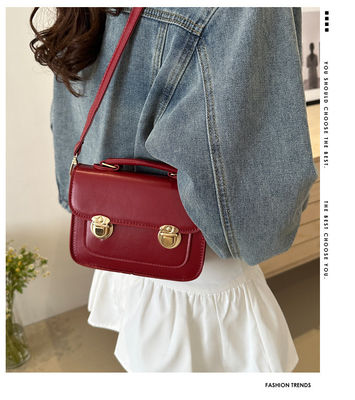 SENSIÓN SENIOR DE RETRO BOLSA PEQUEÑA MUJERES 2024 NUEVA moda de verano estilo extranjero bolso de hombro pequeño sin todo bolso de mano cuadrado
