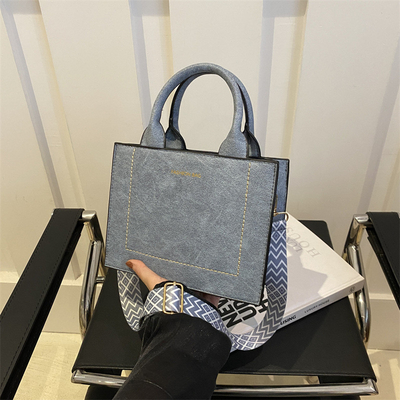 VINTAGE CHIC TEXTURED LETTER TOTE BAG BOLSA DE MUJER 2024 NUEVO BOLSA de moda de gran capacidad BOLSA de hombro con correa ancha