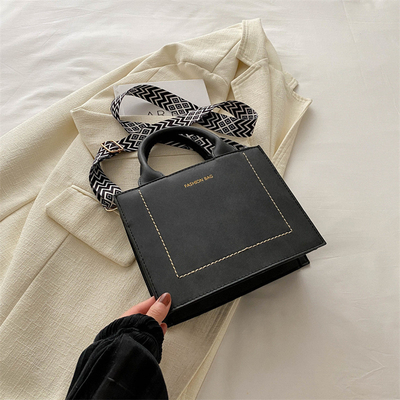 VINTAGE CHIC TEXTURED LETTER TOTE BAG BOLSA DE MUJER 2024 NUEVO BOLSA de moda de gran capacidad BOLSA de hombro con correa ancha