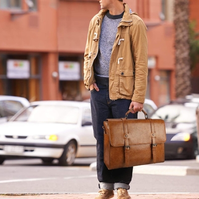 Bolso de Men Men Men Messenger Vintage 15.6 pulgadas de piel a prueba de agua portátil portátil BRIEFCASE BOLSO GRAN BOLSO de hombro bolso de oficina retro colegio