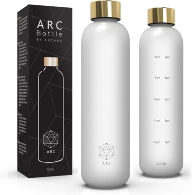 Botella de agua ARCANA Arc con marcador de tiempo - Botellas de agua motivacionales con tiempos para beber - Plástico congelado libre de BPA