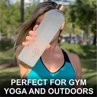 Botella de agua ARCANA Arc con marcador de tiempo - Botellas de agua motivacionales con tiempos para beber - Plástico congelado libre de BPA