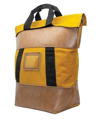 Bolso de mensajería resistente al fuego   Made to order Con el acabado de piel de toba, fondo cuadrado, palos palmeados duraderos y cerradura incorporada, es sin duda un producto valioso en todas las oficinas, salas de correo o almacenes!